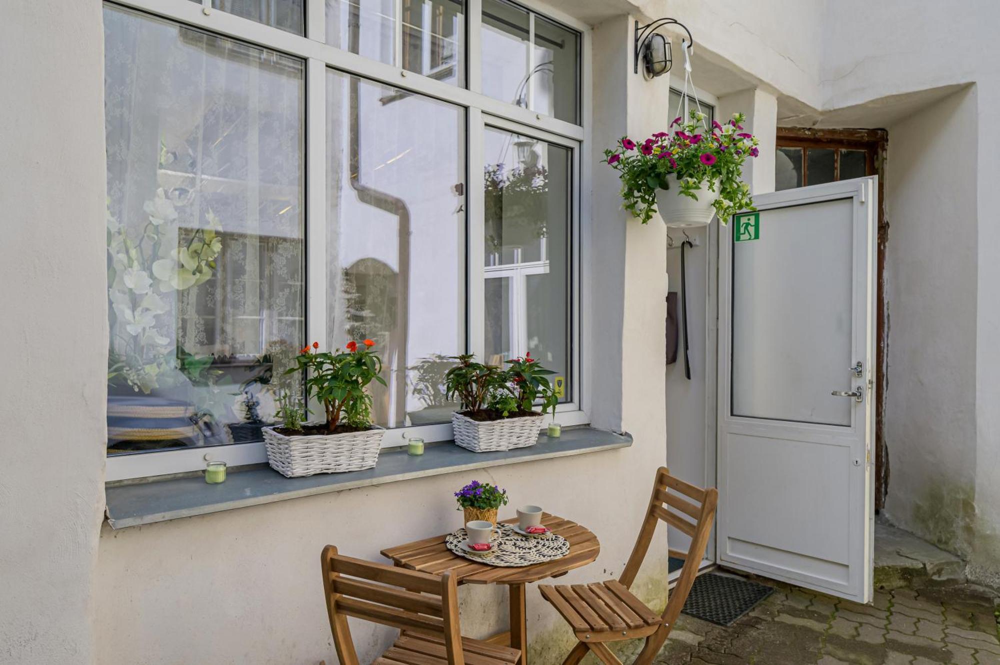 Tallinn Old Town Romantic Apartment Exterior photo
