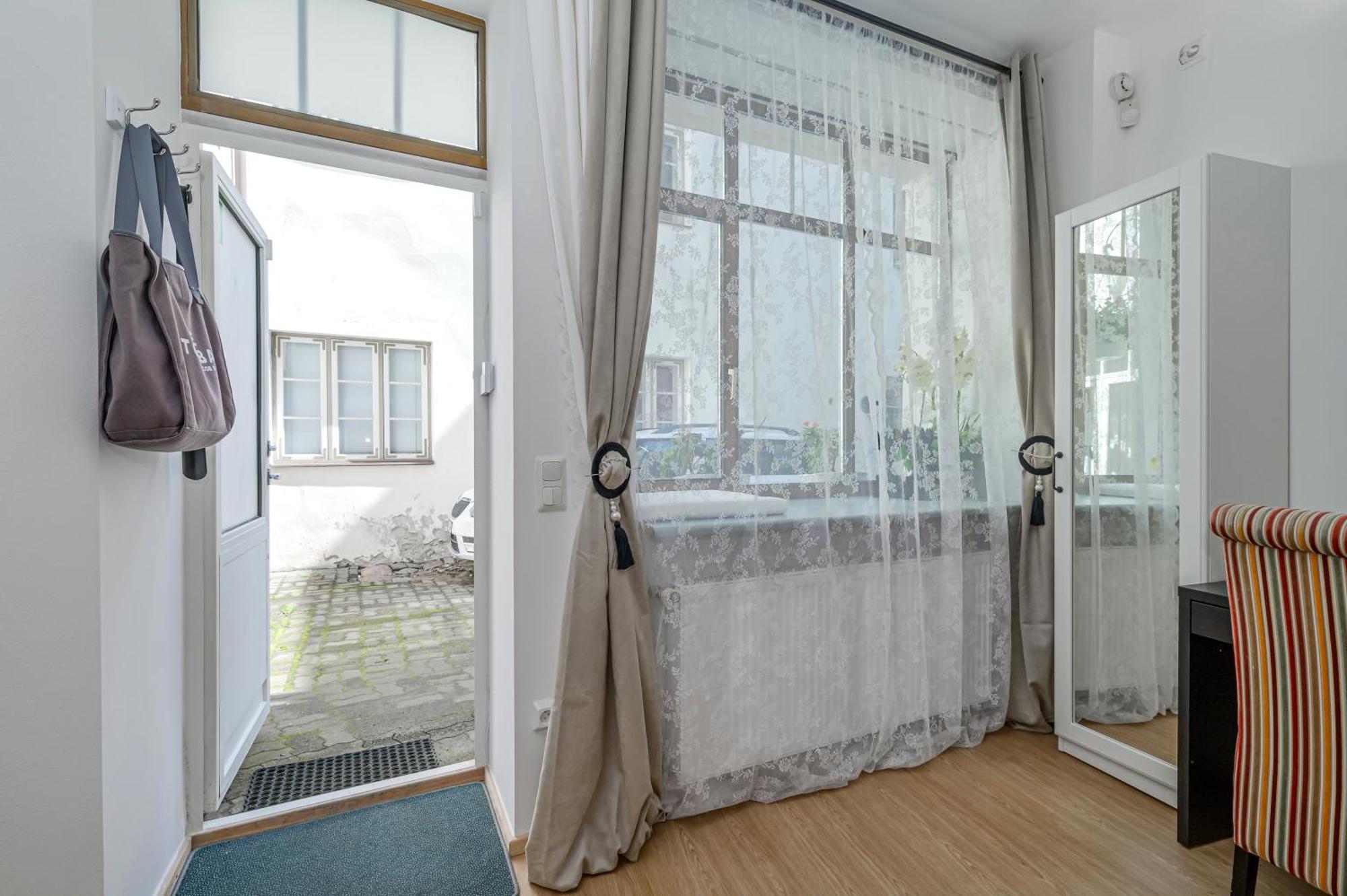 Tallinn Old Town Romantic Apartment Exterior photo